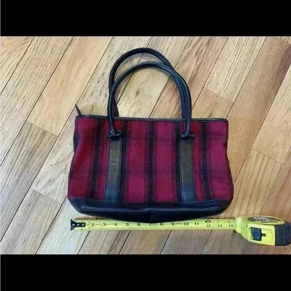 LL Bean Medium Tote/Purse 100% Wool Leather Bottom Red/Black Plaid - Picture 14 of 16
